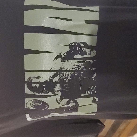 COPY - Iron Clad blk and army green tee-shirt 💜 💪 size XL - Picture 2 of 4